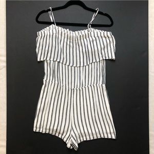 Skies are Blue Romper Vertical Black & White Stripes Women’s L